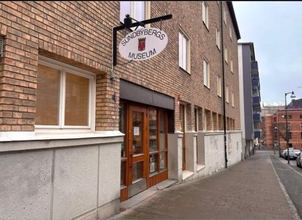 Museets entré på Fredsgatan 4